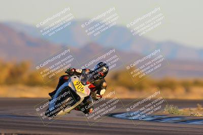 media/Jan-21-2023-CVMA (Sat) [[b9eef8ba1f]]/Race 13 500 Supersport-350 Supersport/